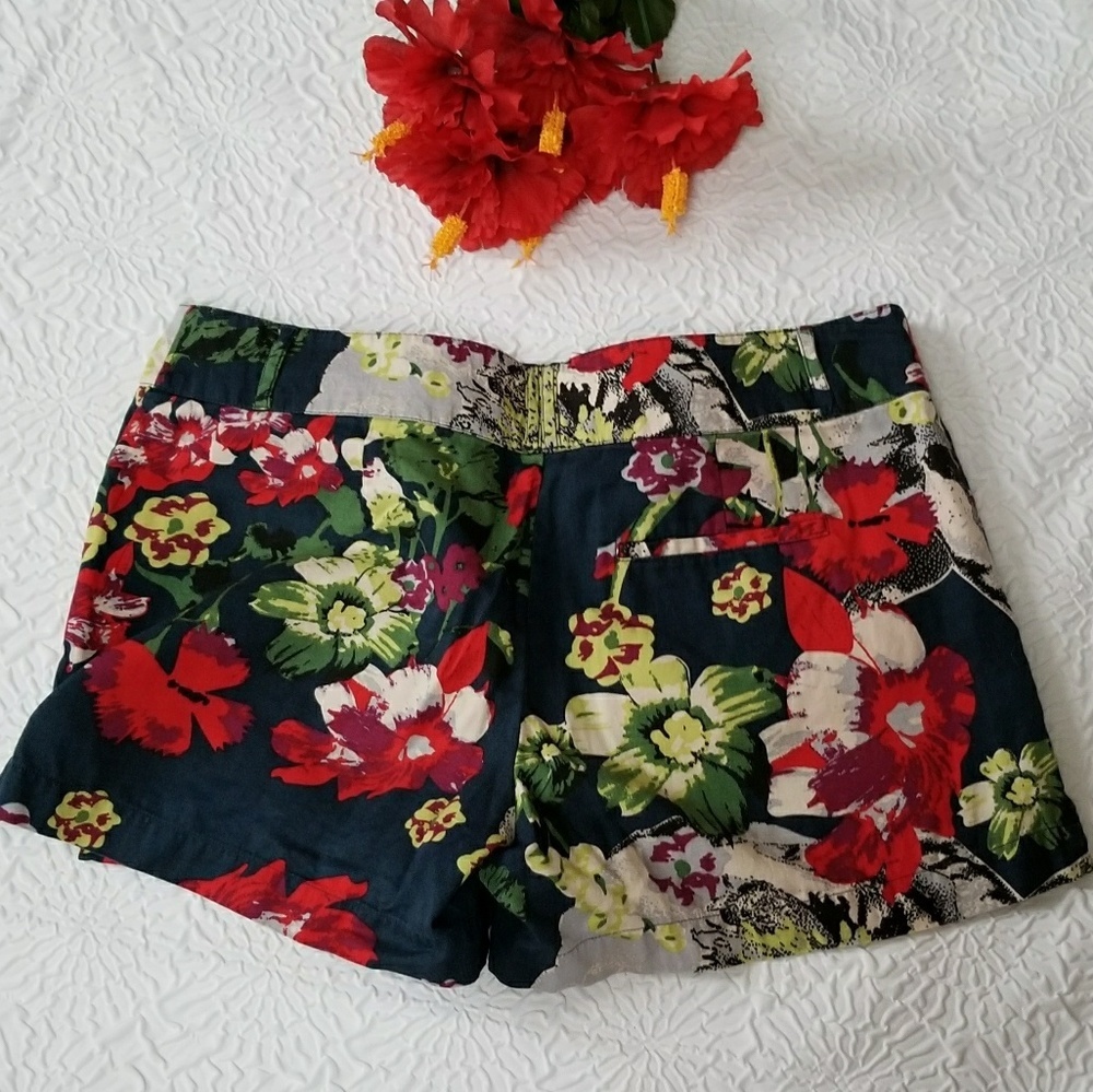 GO International junior floral midrise shorts, Size 7